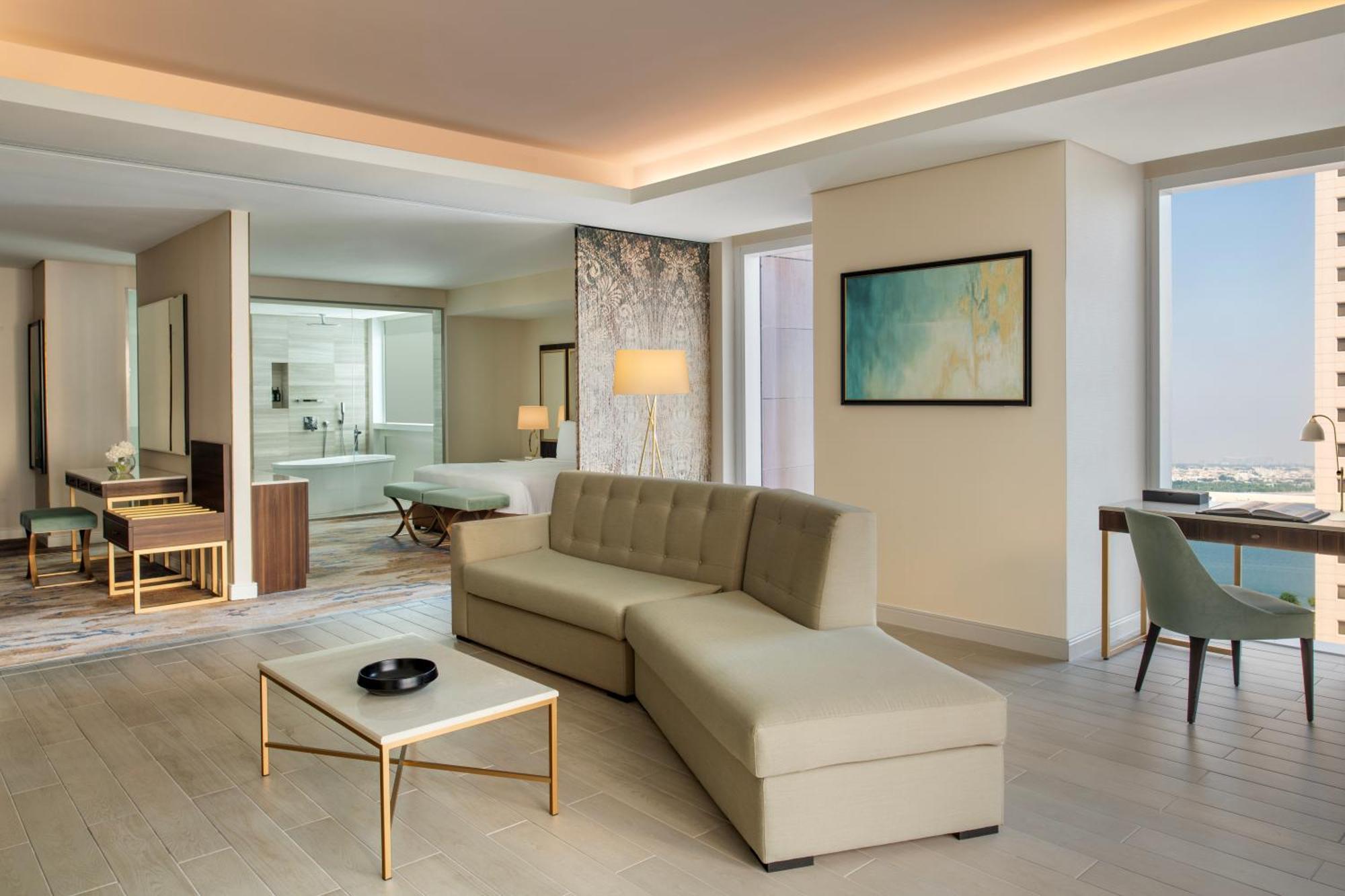 杜斯特多哈酒店 外观 照片 A suite at the hotel